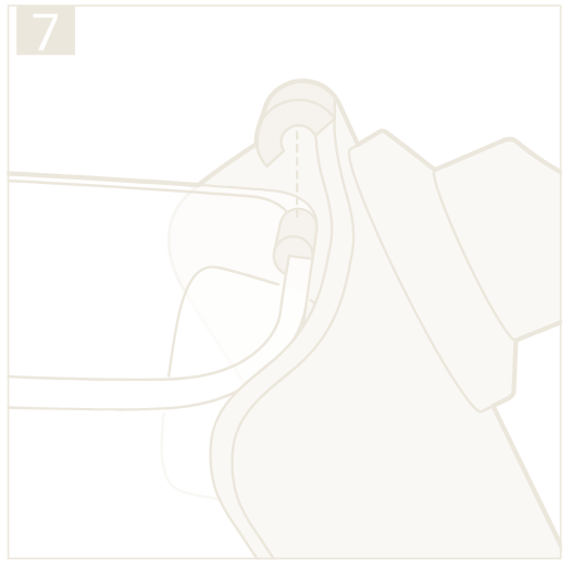 Haak het melkreservoir onder de bovenste haak van het frame.